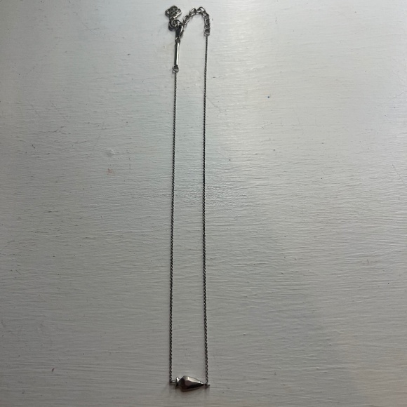 Kendra Scott Silver Arrow Necklace - Picture 1 of 2